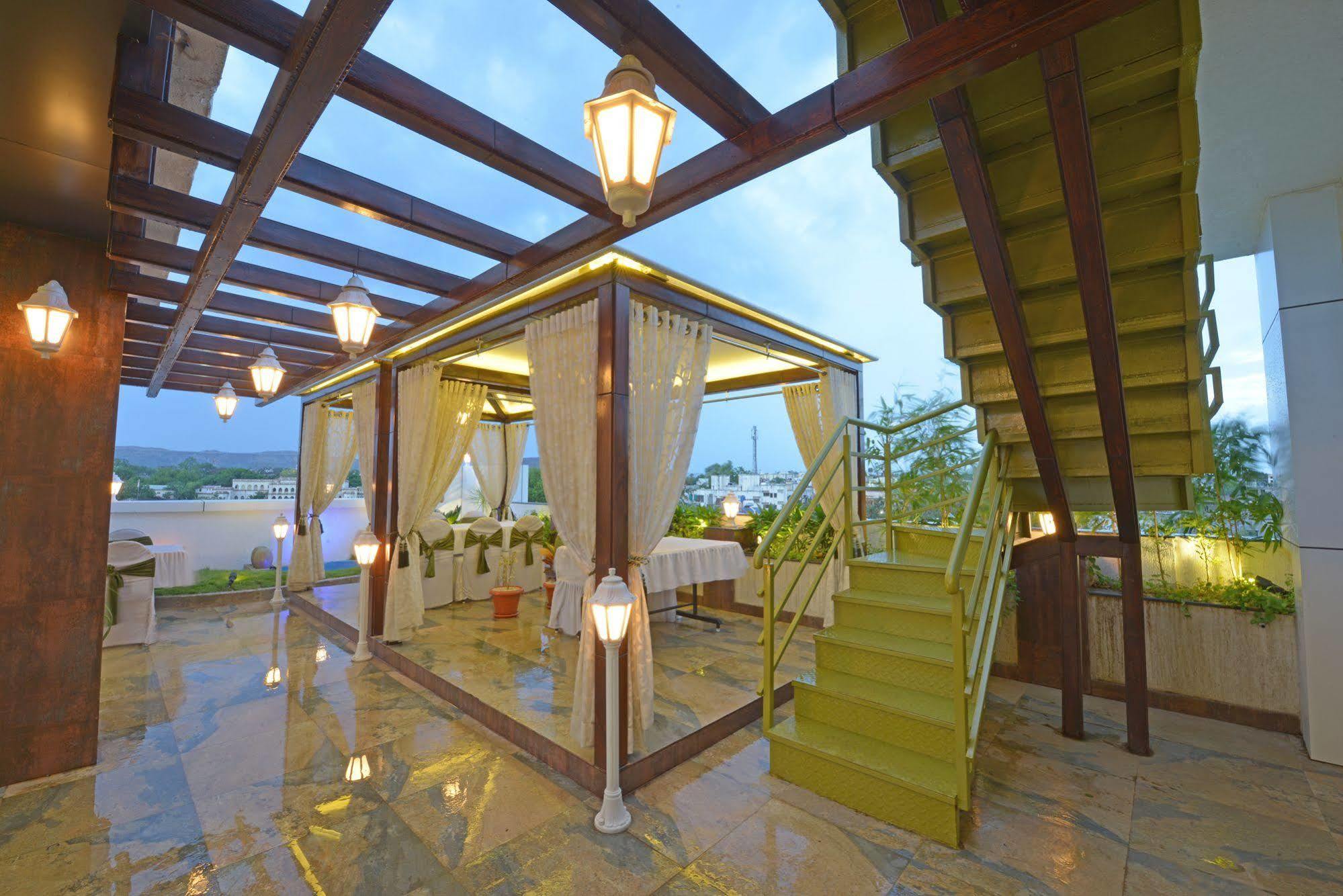 Hotel Jp International Aurangabad  Exteriör bild