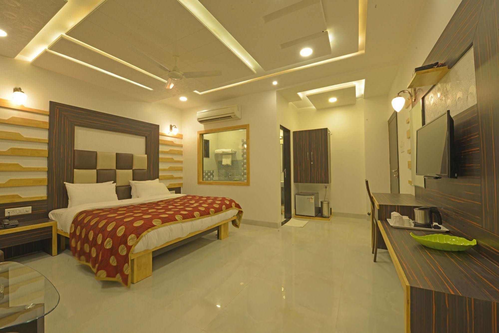 Hotel Jp International Aurangabad  Exteriör bild