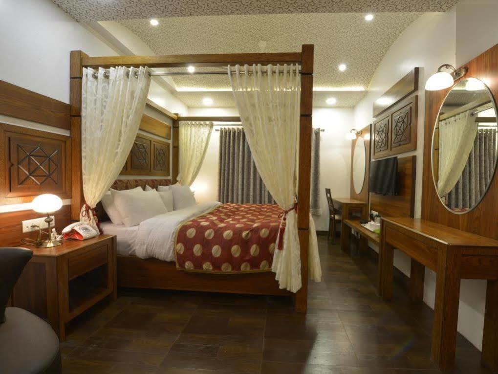 Hotel Jp International Aurangabad  Exteriör bild